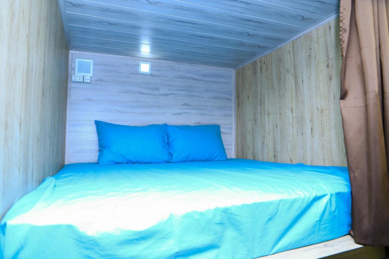Capsule Hostel Karakol Eksteriør bilde