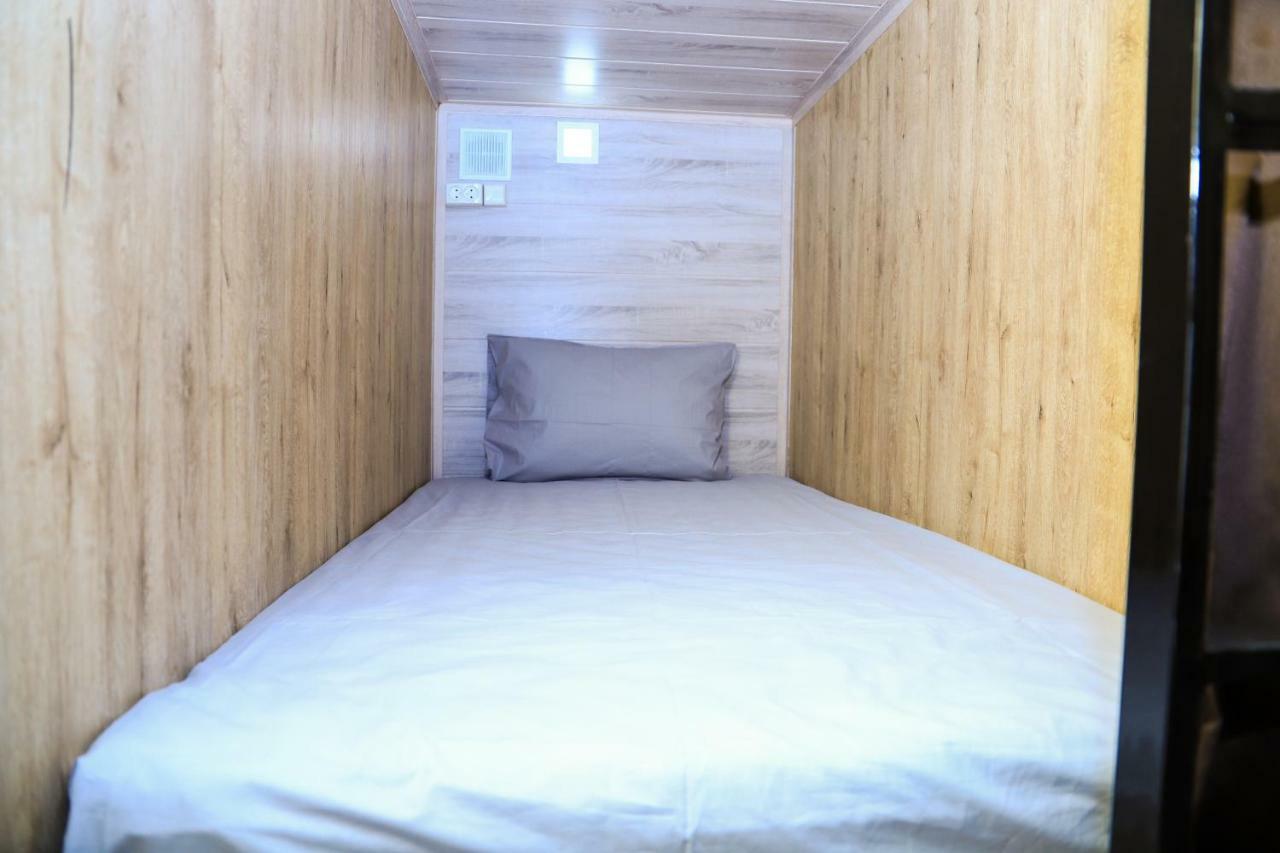 Capsule Hostel Karakol Eksteriør bilde